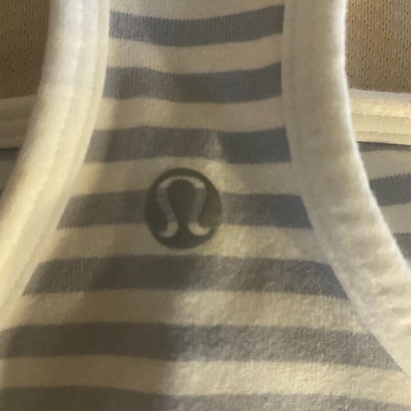 *NOT FOR SALE/SOLD* Lululemon Racerback Tank (Grey/White) Size 4 - Picture 6 of 7